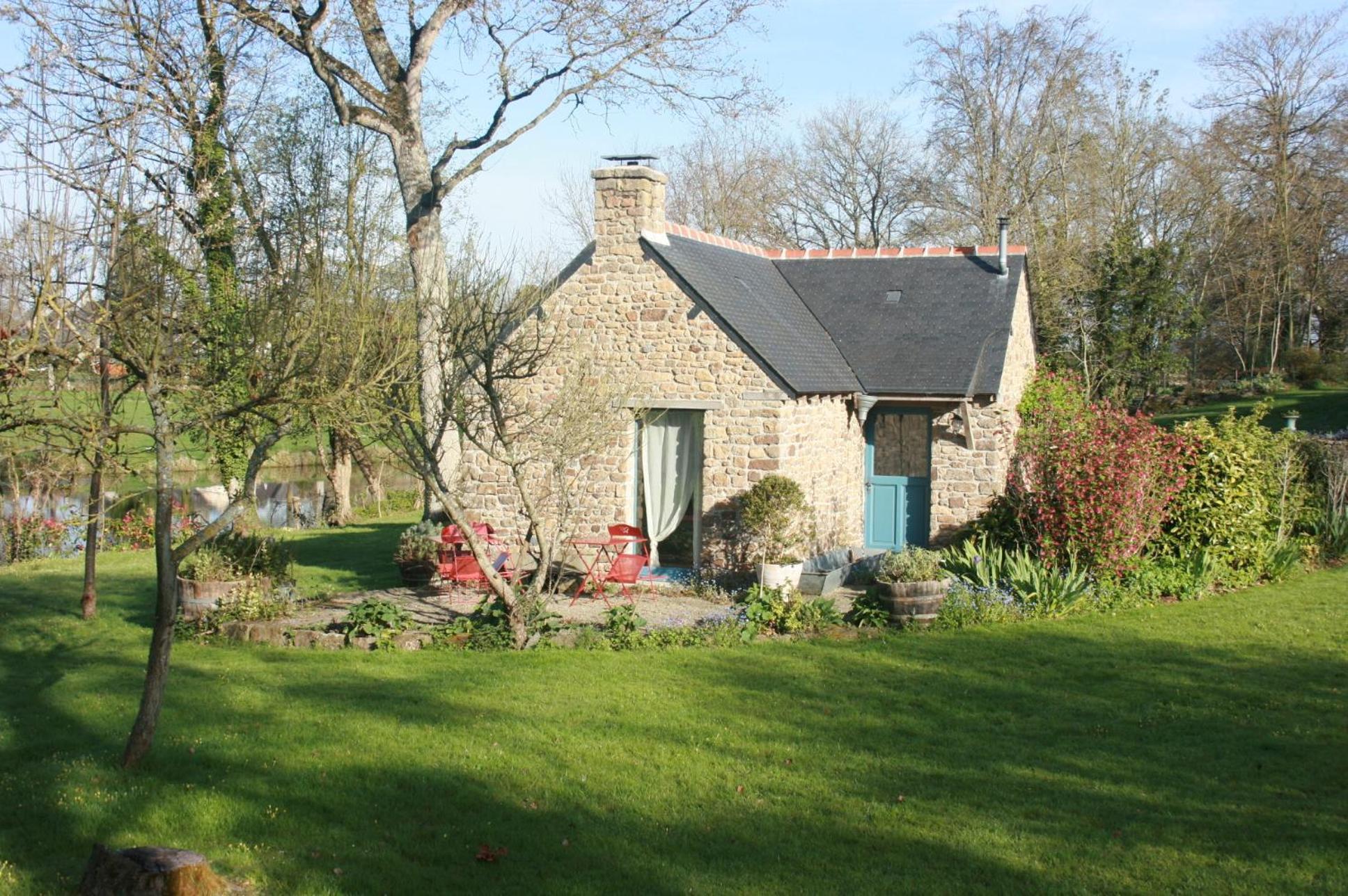 Au Pont Ricoul Bed & Breakfast Saint-Pierre-de-Plesguen Екстериор снимка