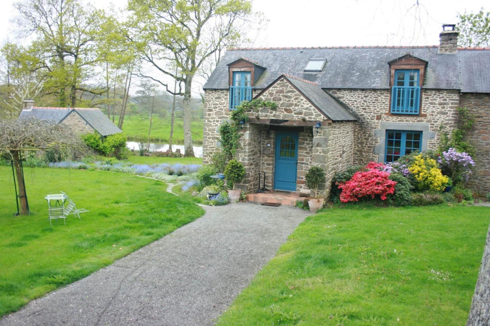 Au Pont Ricoul Bed & Breakfast Saint-Pierre-de-Plesguen Екстериор снимка