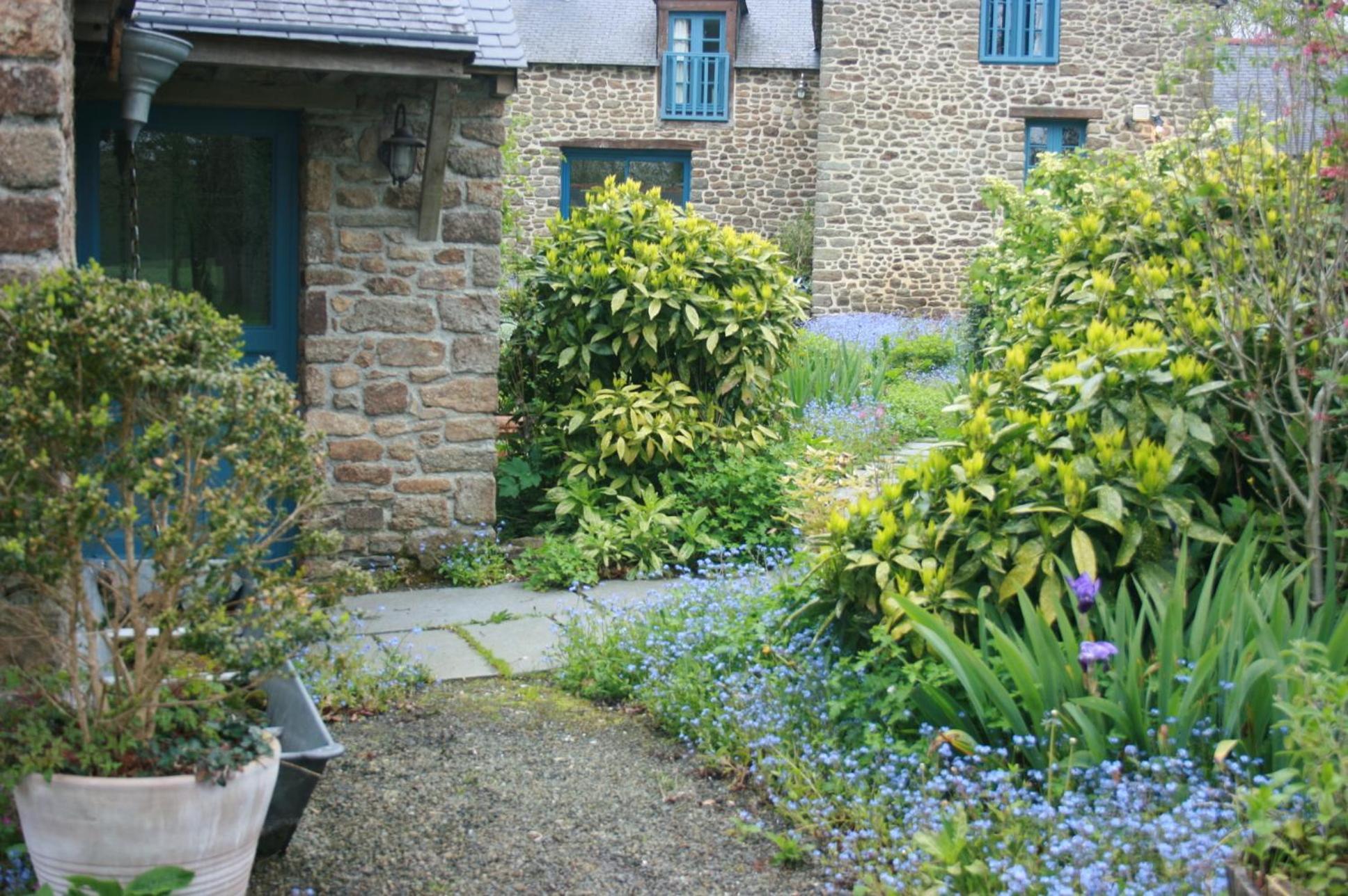 Au Pont Ricoul Bed & Breakfast Saint-Pierre-de-Plesguen Екстериор снимка