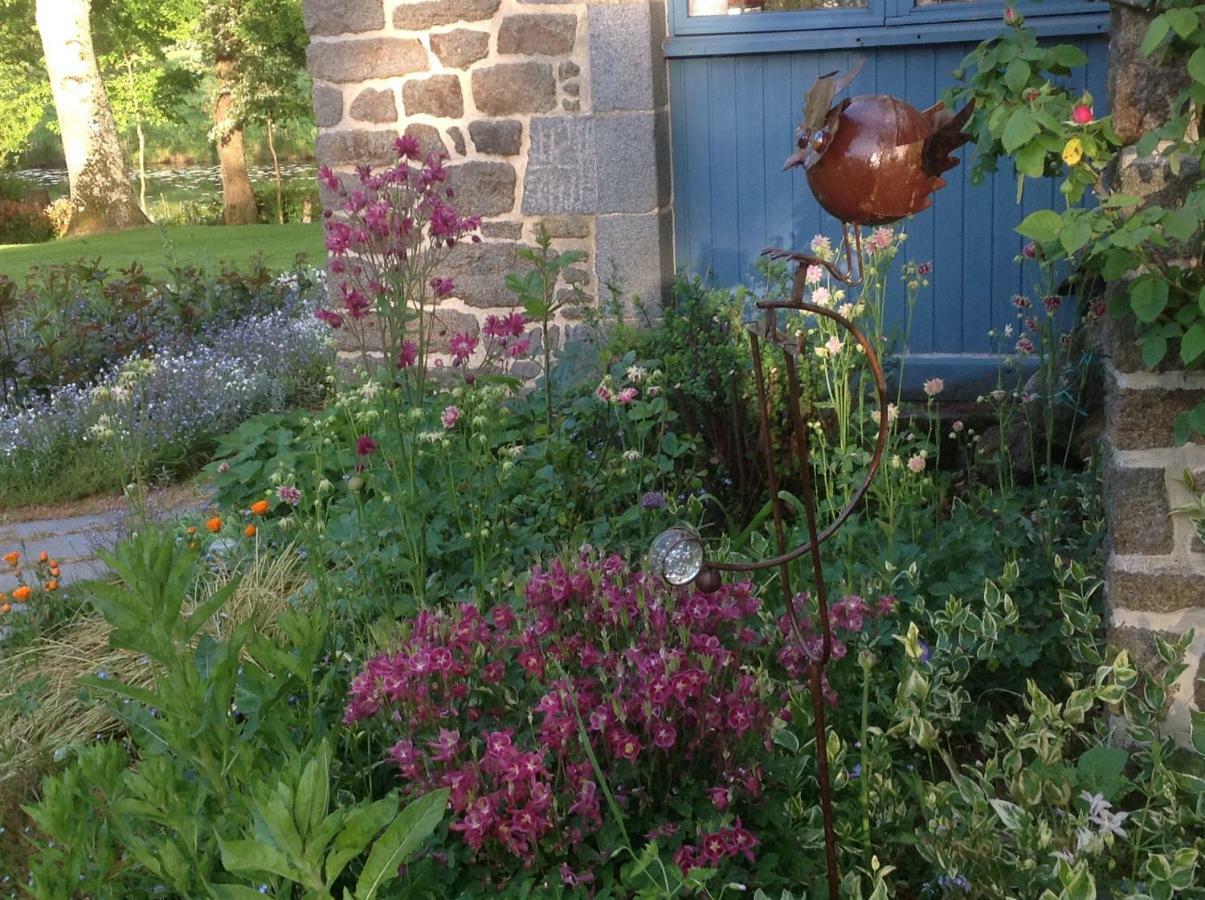 Au Pont Ricoul Bed & Breakfast Saint-Pierre-de-Plesguen Екстериор снимка